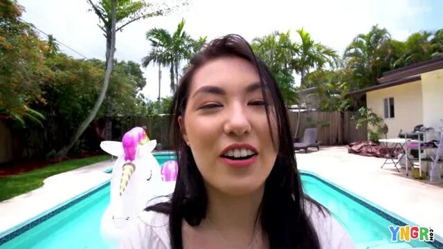 Mina instagram. Mina - 25. мина мун. мина мун фото. Mina moon movies full.