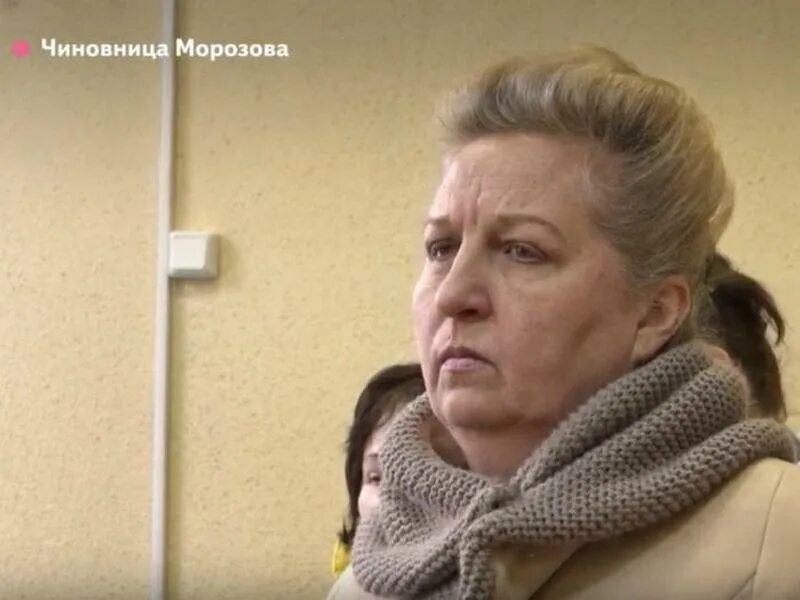 Солдатова омск министр. Экс чиновница. Украинская чиновница фото блондинка. Экс чиновница. Наезды родителей на учителей.