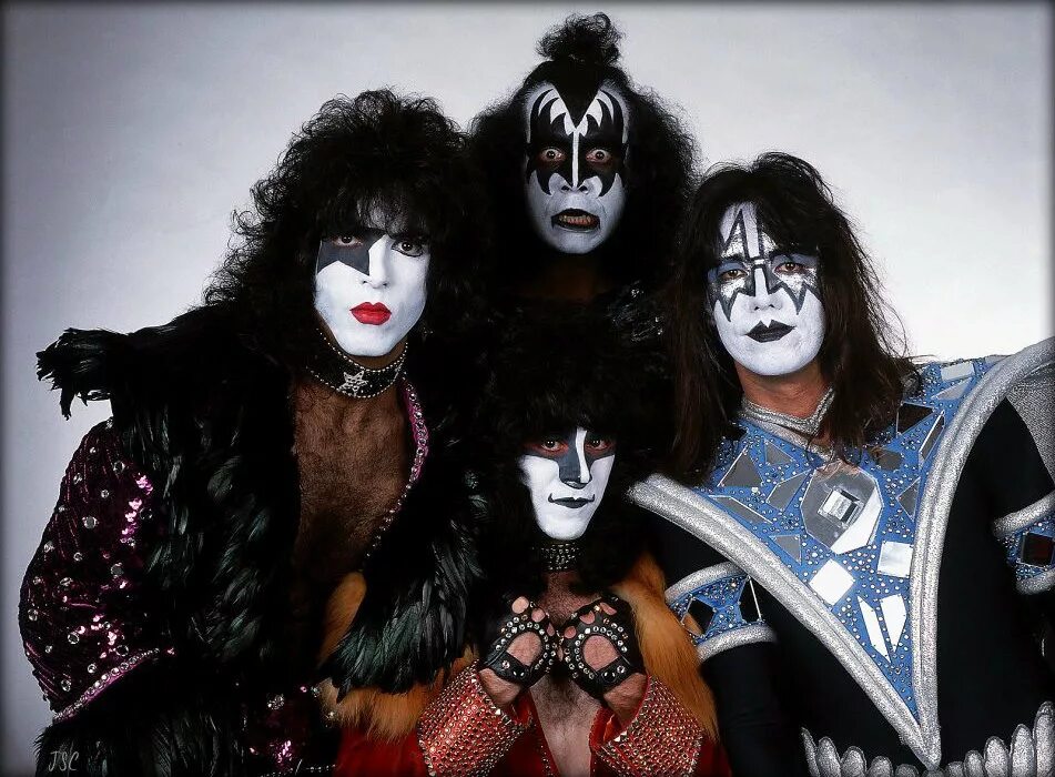 Группа Кисс 1980. Kiss группа 1979. Kiss группа 1972. Группа Kiss Unmasked. Kiss истории