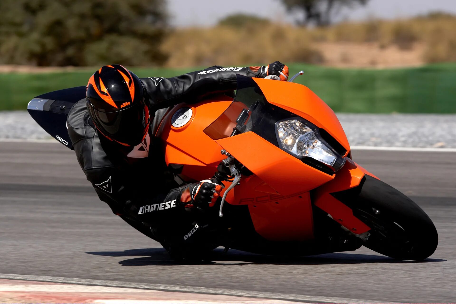 KTM rc8 1190 2009. KTM rc8 2008. MTT y2k 420rr. Крутой мотоциклист.