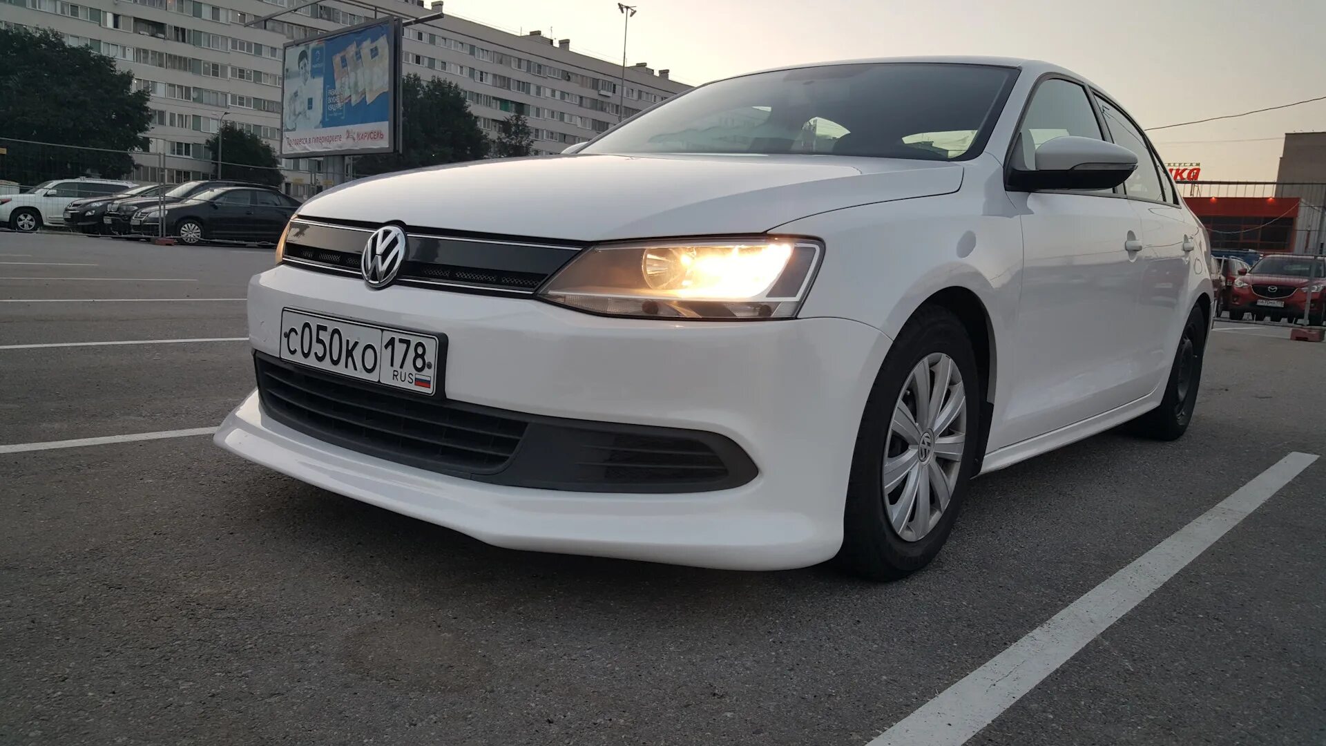 Volkswagen jetta бампер. Jetta mk6. Обвес Джетта 6. Губа Джетта 6. Губа на Volkswagen Jetta 6.