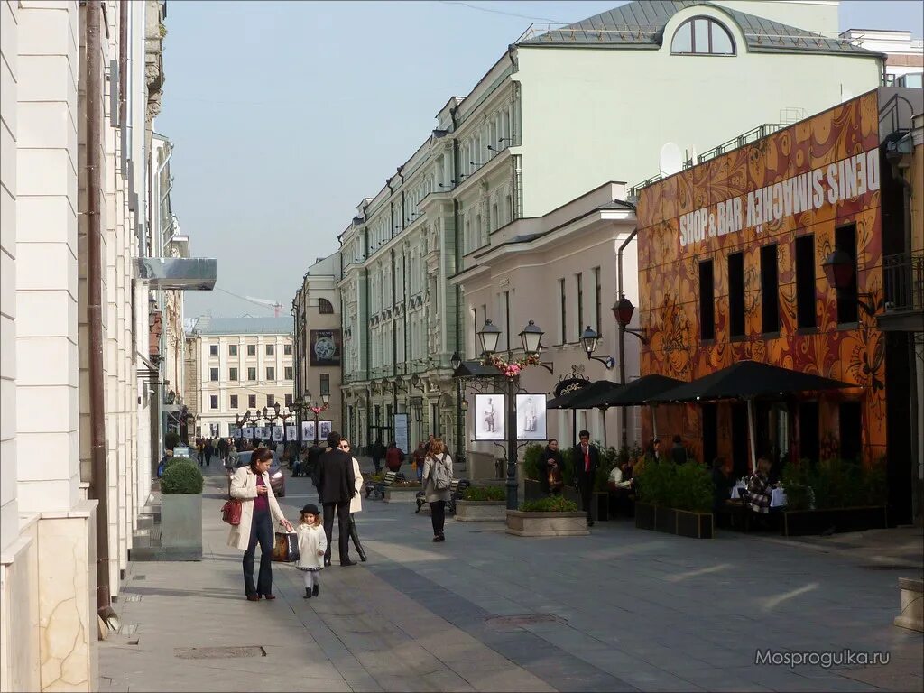 Столешниковом переулке в Москве. Столешников 12. Столешников переулок Москва 1975 год. Столешников переулок 1985 год.