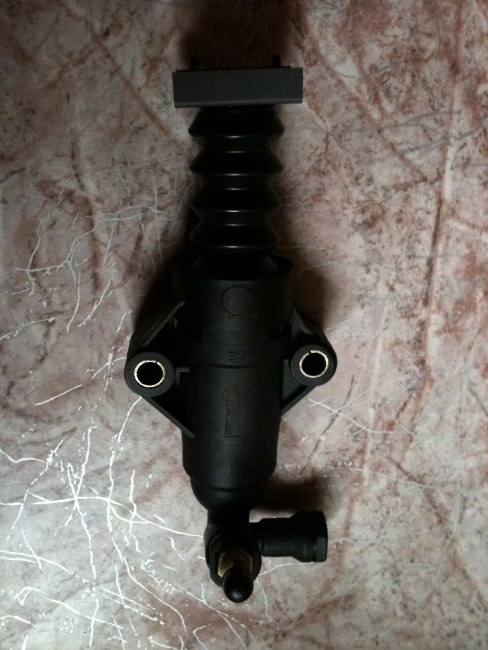 Главный цилиндр сцепления мазда 3 2. Цилиндр сцепления гетц 1. Шток сцепления на лансер 10. Цилиндр сцепления ауди 100 с4. 5.