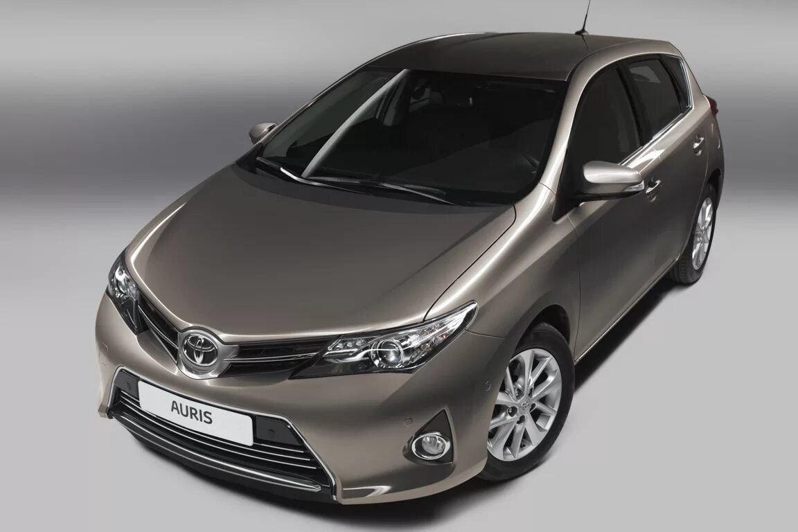 Тойота аурис. Тойота аурис 2013. Тойота аурис Модельный ряд. Toyota Auris 1. Toyota auris 1.6