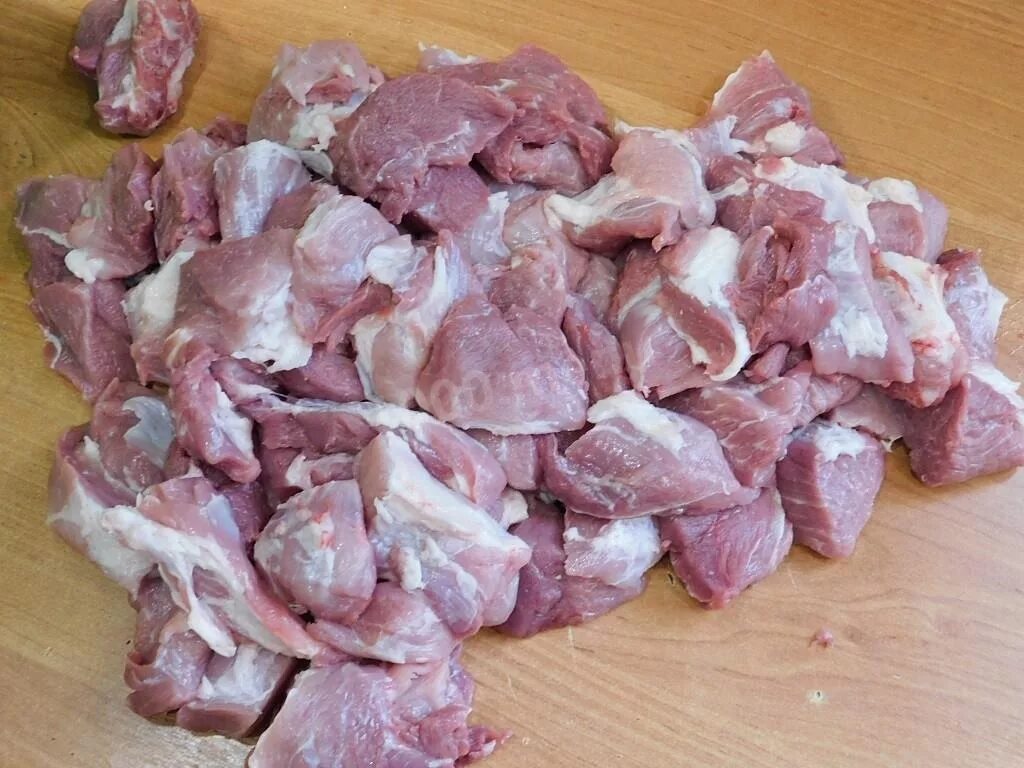 Свинина в гранатовом соке рецепт. Гранатовый сок для мяса шашлыка. шашлык в гранатовом соке. свиная шея нарезка. нарезка свиной шеи на шашлык.