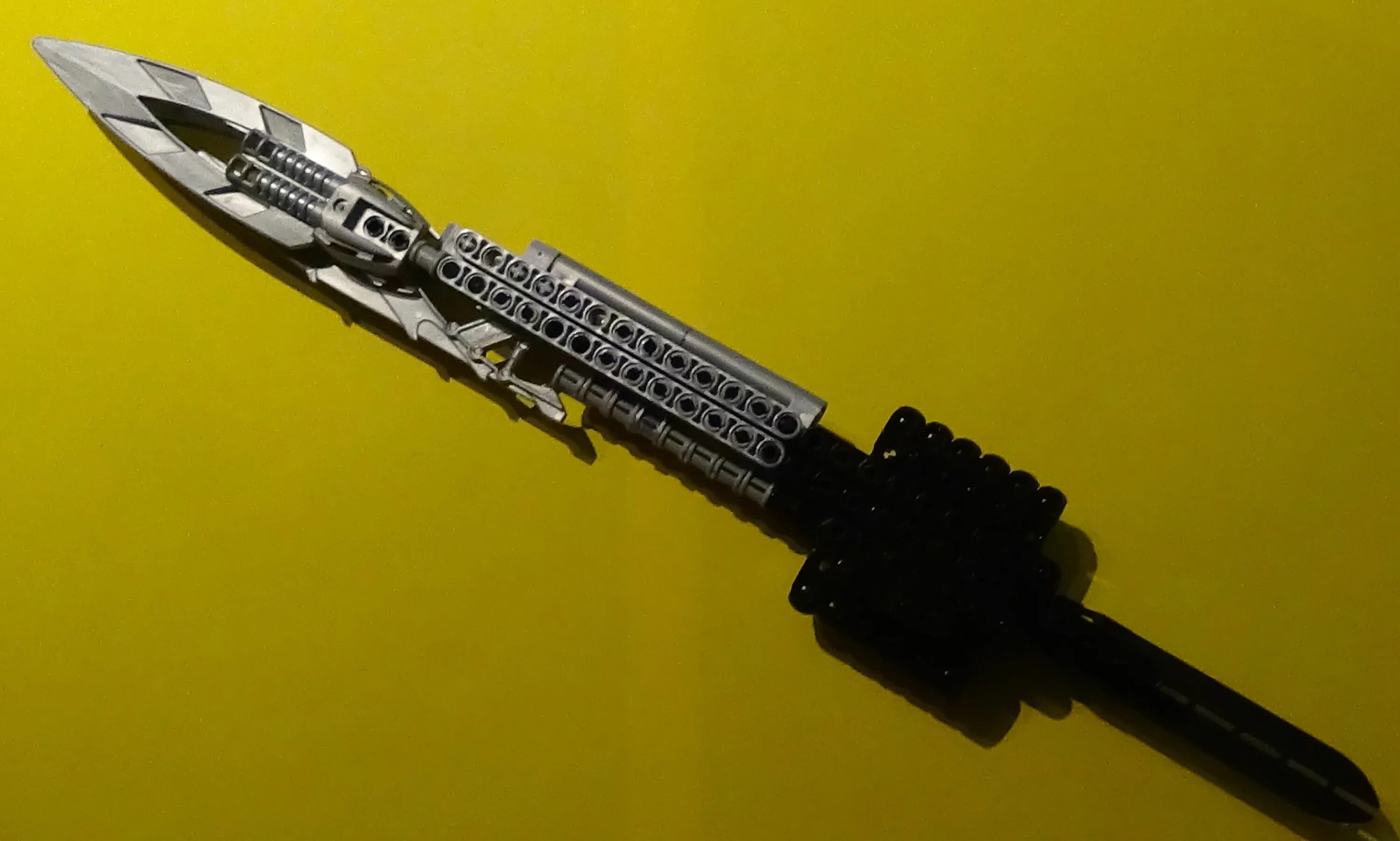 Как сделать из конструктора нож. Lego knife moc. mini lego нож бабочка самоделки. лего м9. нож из лего.