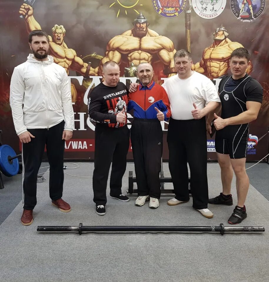 Кузьмин елец. Богатырь елец. Александр кузьмин елец. Александр кузьмин елец. Елецкий богатырь гиревик рекордсмен.