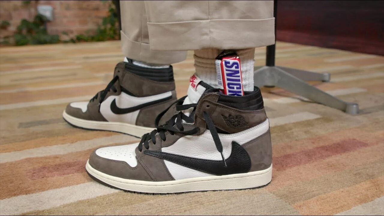 Jordan 1 og travis scott. Nike Air Jordan 1 Low Travis Scott. Nike Air Jordan 1 High Travis Scott. Air Jordan 1 Travis Scott. Nike aj1 Travis Scott.