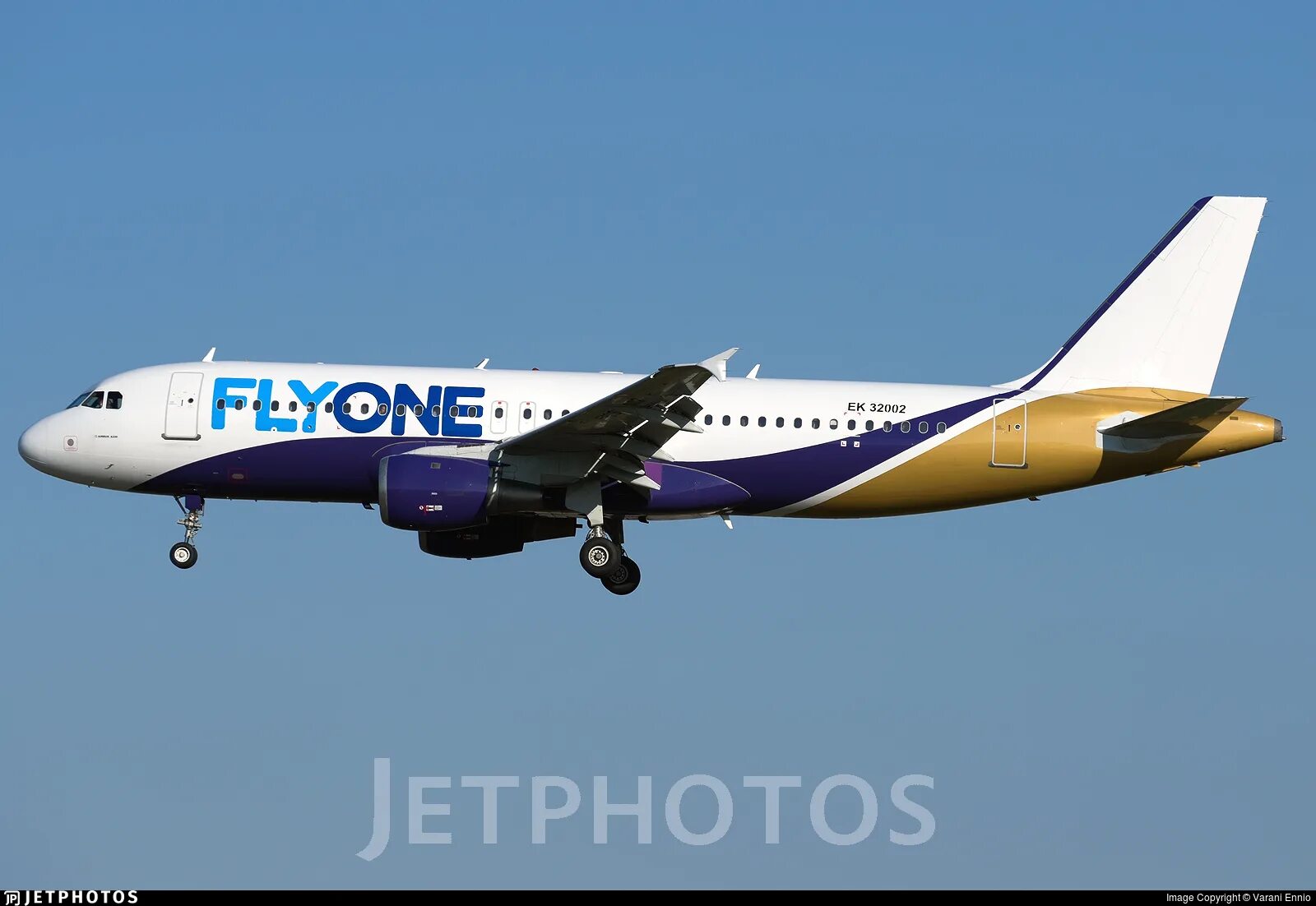 Аэробус а320 Fly one. ЕК-32002. Аэробус а320 Fly one Armenia. Airbus a320‑100/200 flyone Armenia. Flyone eu