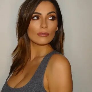 Alessia moore