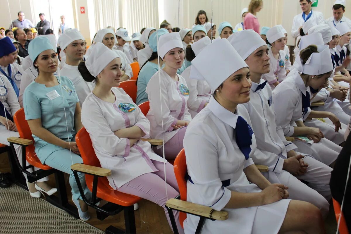 Мед колледж Ставрополь СБМК. Мед колледж СТГМУ Ставрополь. Кисловодский медицинский колледж Умара Алиева. Кисловодский медицинский колледж 2012.