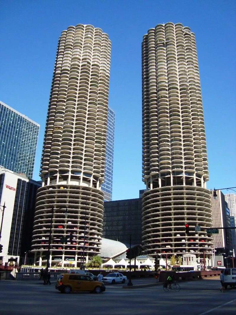 Marina city. Небоскрёбов-близнецов marina city. Многоэтажная парковка в чикаго. Marina city. Marina city.