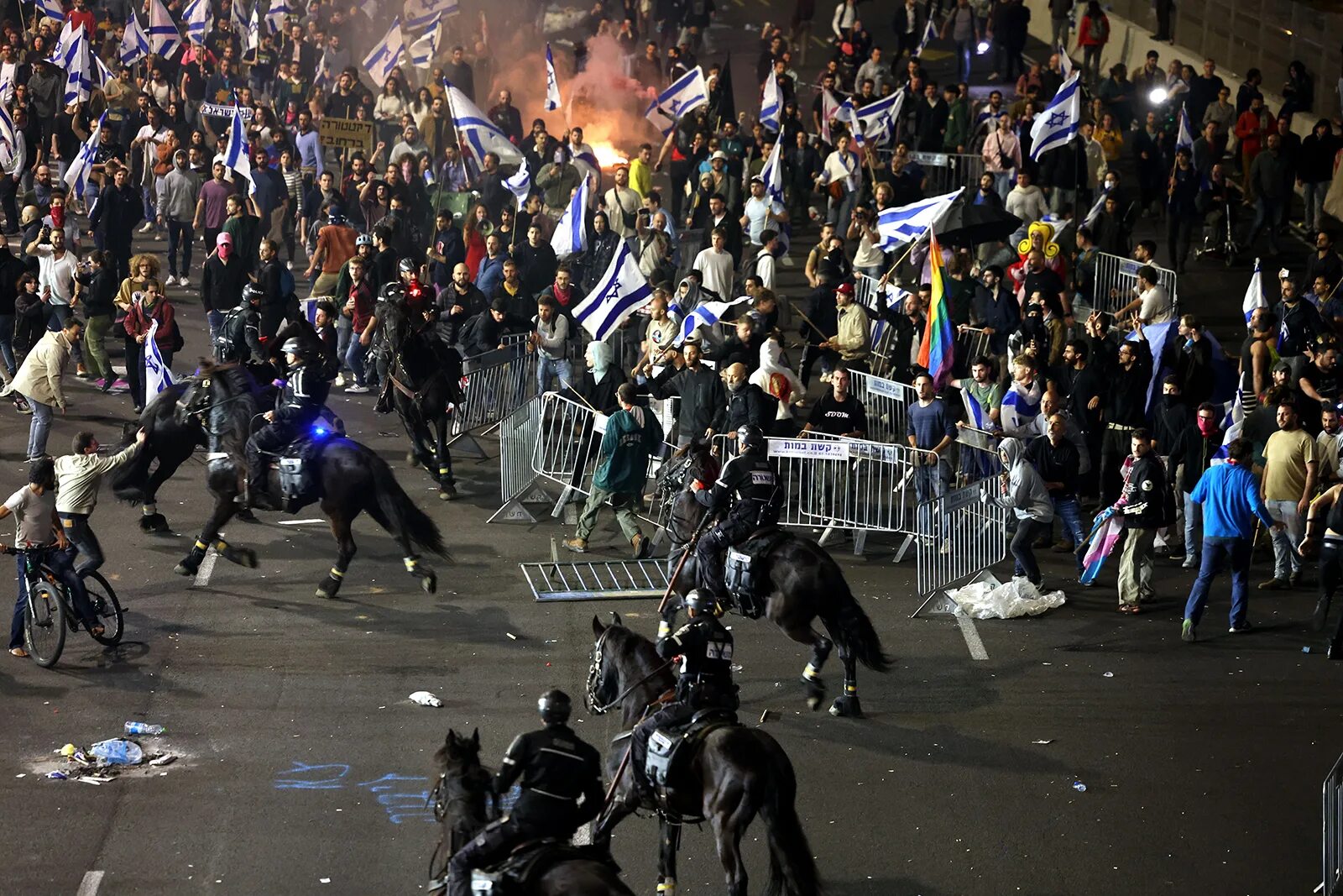 Протесты в Израиле 2023. Протесты против судебной реформы в Израиле (2023). Массовые протесты. Франция майдан