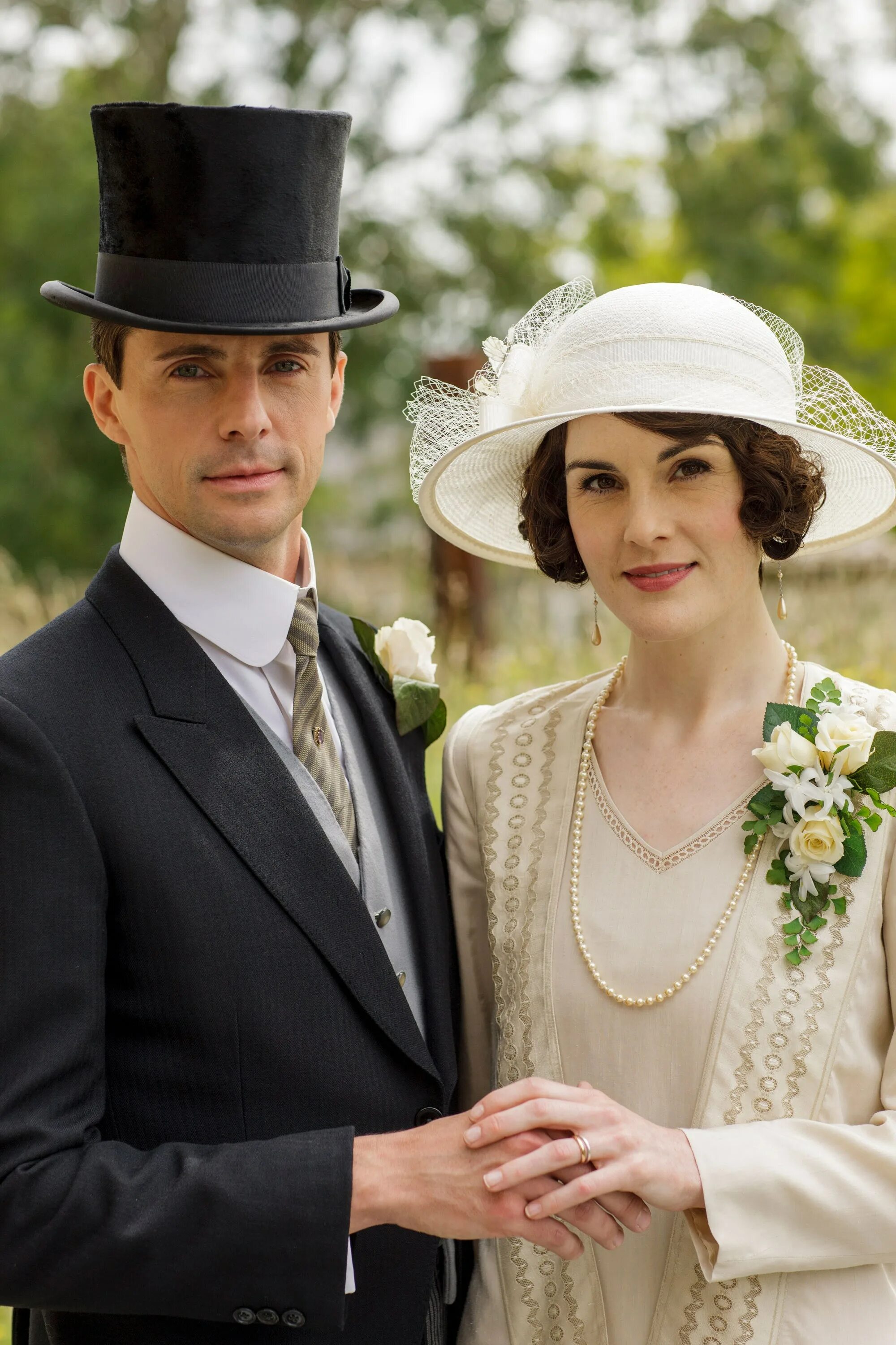 Michelle Dockery & Lily James Glam Up with the 'Downton Abbey' Cast for Changing