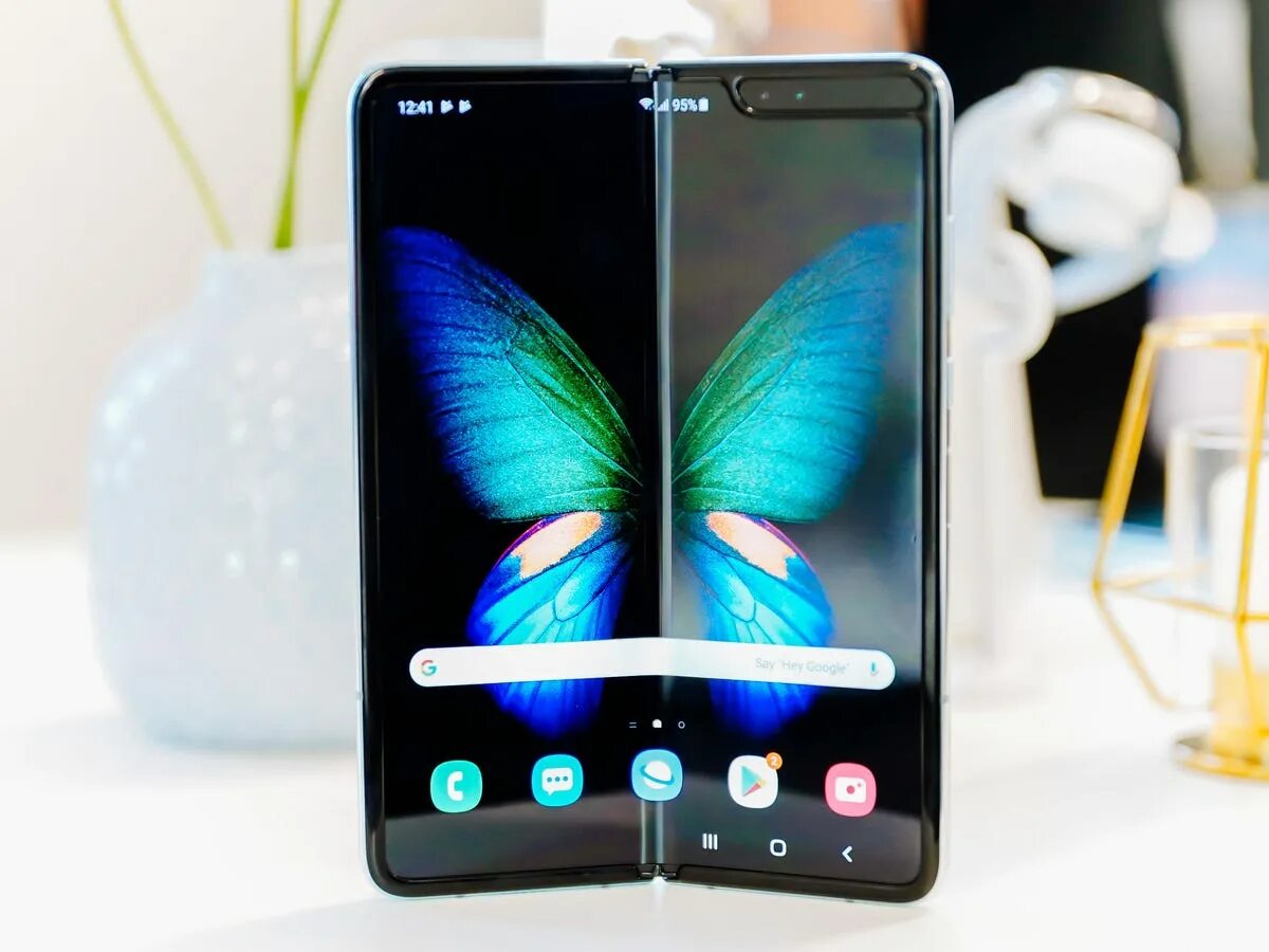 Телефон z fold 5. Samsung Galaxy Fold 4. Samsung Galaxy z Fold 4. Samsung Galaxy Fold 2019. Самсунг галакси фолд 2.