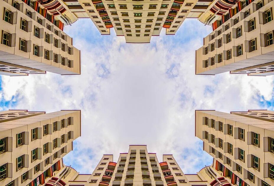 Какой этаж. На каком этаже лучше жить. многоквартирный дом фото. этажи новостройки. этажи многоэтажки.