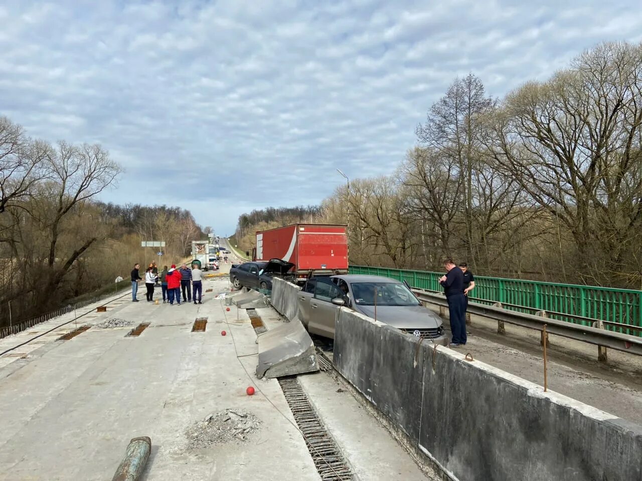 Тросна Калиновка трасса. ДТП трасса Тросна Калиновка. Происшествия в Курской области. Авария на трассе Тросна Калиновка.