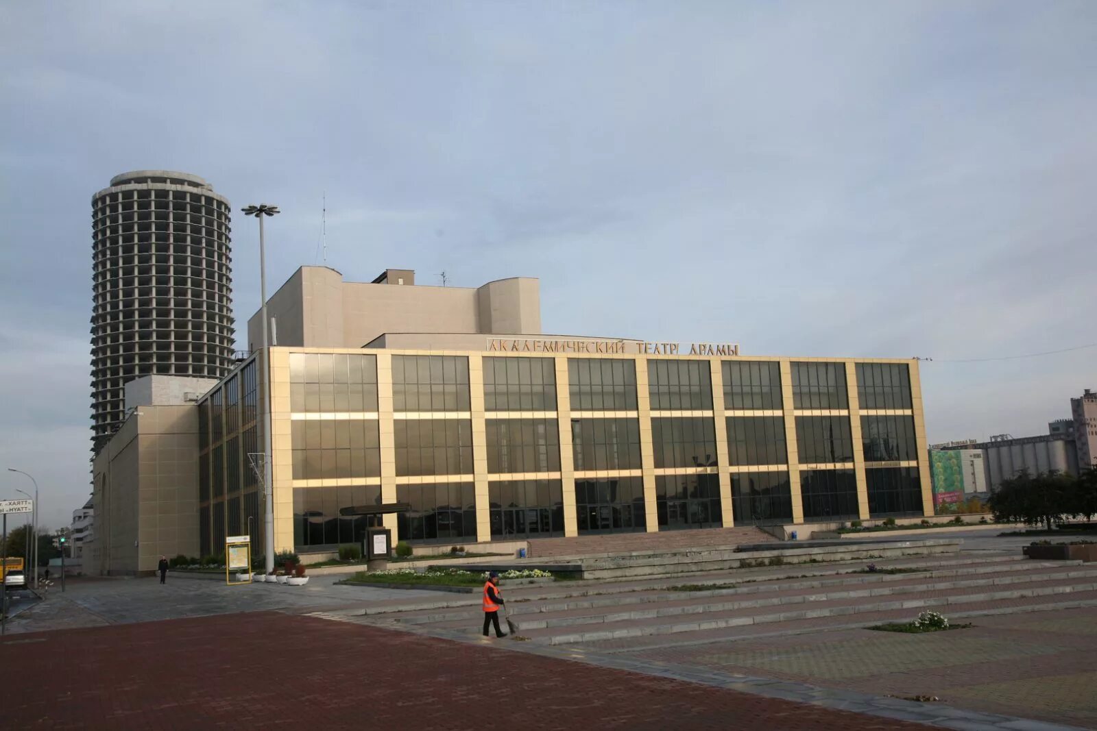 драмтеатр екатеринбург. уралдрама. свердловский академический театр. академический театр екатеринбург. академический театр екатеринбург.