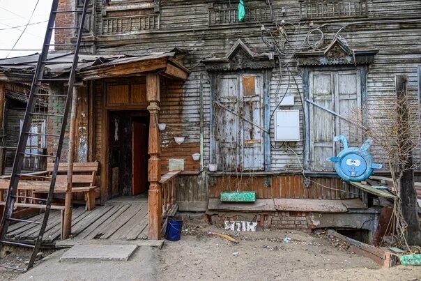 Читинский квартал. Аварийный дом. квартал чита. полутовский чита. полутовский квартал.