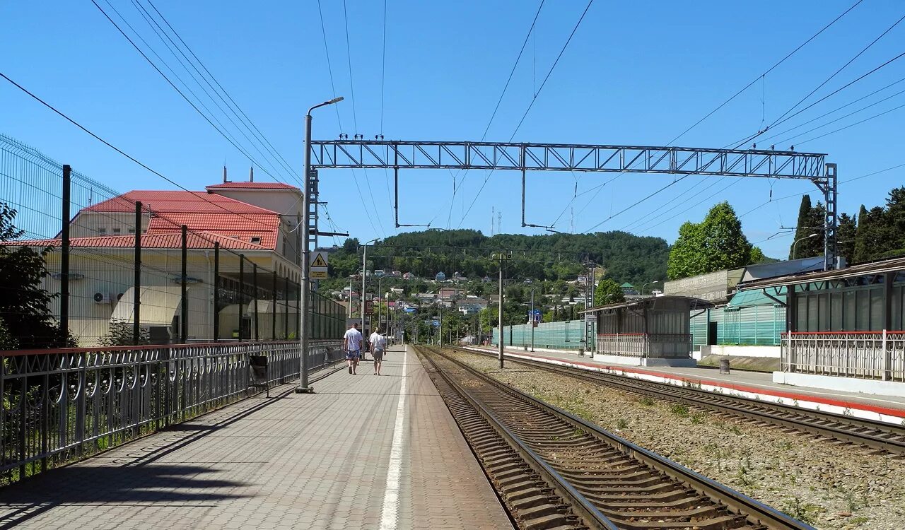лоо краснодарский край жд вокзал. жд вокзал лоо. жд вокзал станция лоо. жд вокзал лоо. ж д лоо.