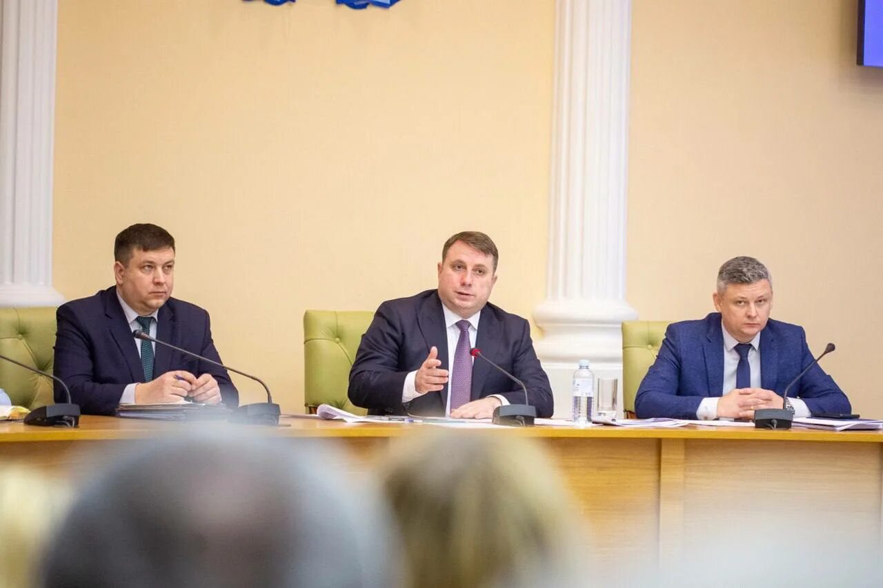 Глава подольска 2023. Глава подольска 2023. Глава подольска 2023. Дмитрий жариков стал первым заместителем главы подольска семья. Дмитрий жариков.