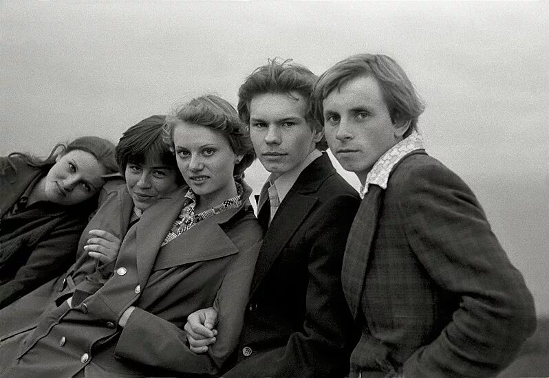 Произведения 1970 года. Молодежь СССР. Молодежь 60-х годов в СССР. Советские люди. Молодежь в 70-е годы.