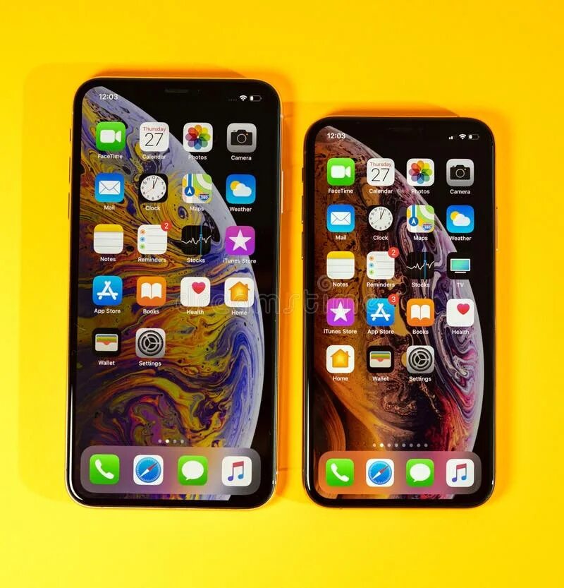 Iphone xs 12. Айфон 12 XS Max. Apple iphone XS Max 256gb. Iphone 12 и iphone XS. IOS 12 на iphone XS.