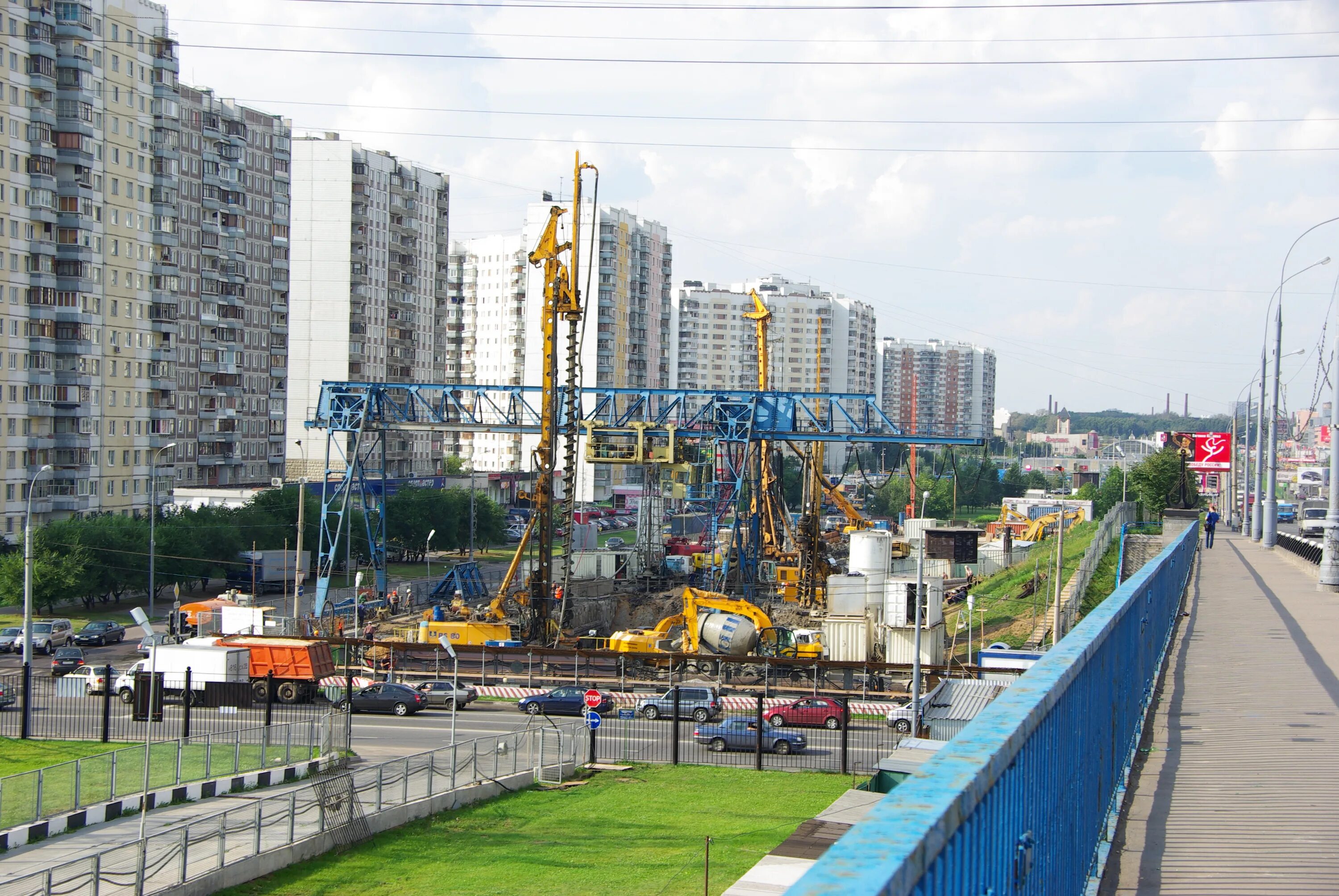 Марьино москва станция метро. Станция метро метро марьина роща. Станция марьина роща люблинско-дмитровская линия. Станция марьина роща. Центр зала марьина роща метро.