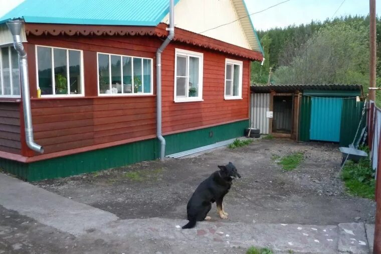 Домикик в Горно-Алтайске. Частный дом Горно Алтайск. Коттедж в Горно Алтайске. Авито Горно-Алтайск.