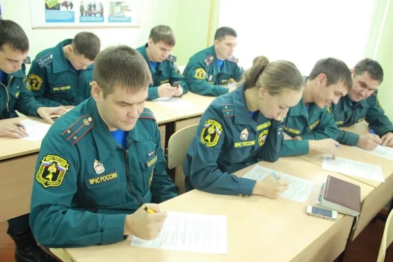 Какие экзамены сдавать на мчс. После девятого класса МЧС. Экзамен МЧС. Предметы для поступления в МЧС после 11 класса. Экзамены для поступления в МЧС.