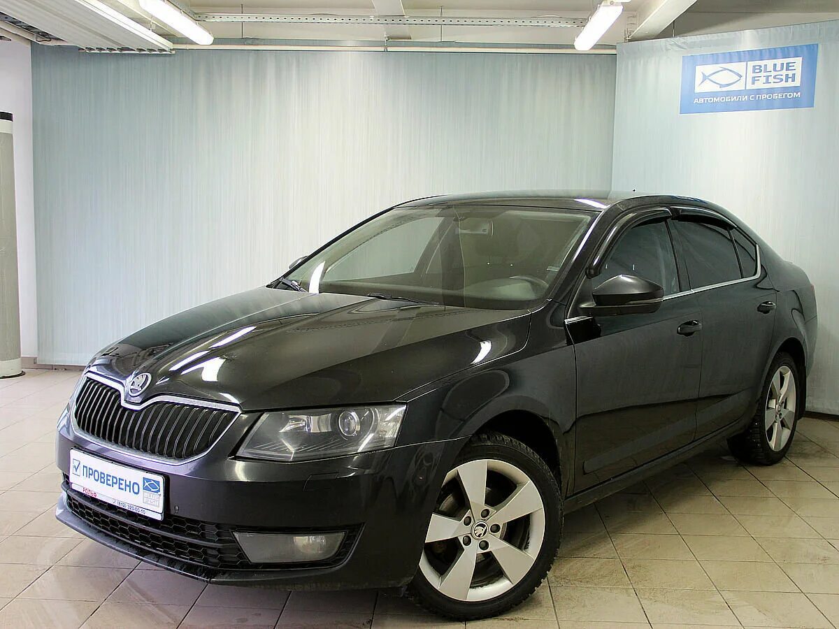 Купить октавию 2014. Шкода Октавиа черный 2014. Skoda Octavia III (a7) черная. Skoda Octavia 2014 черная.