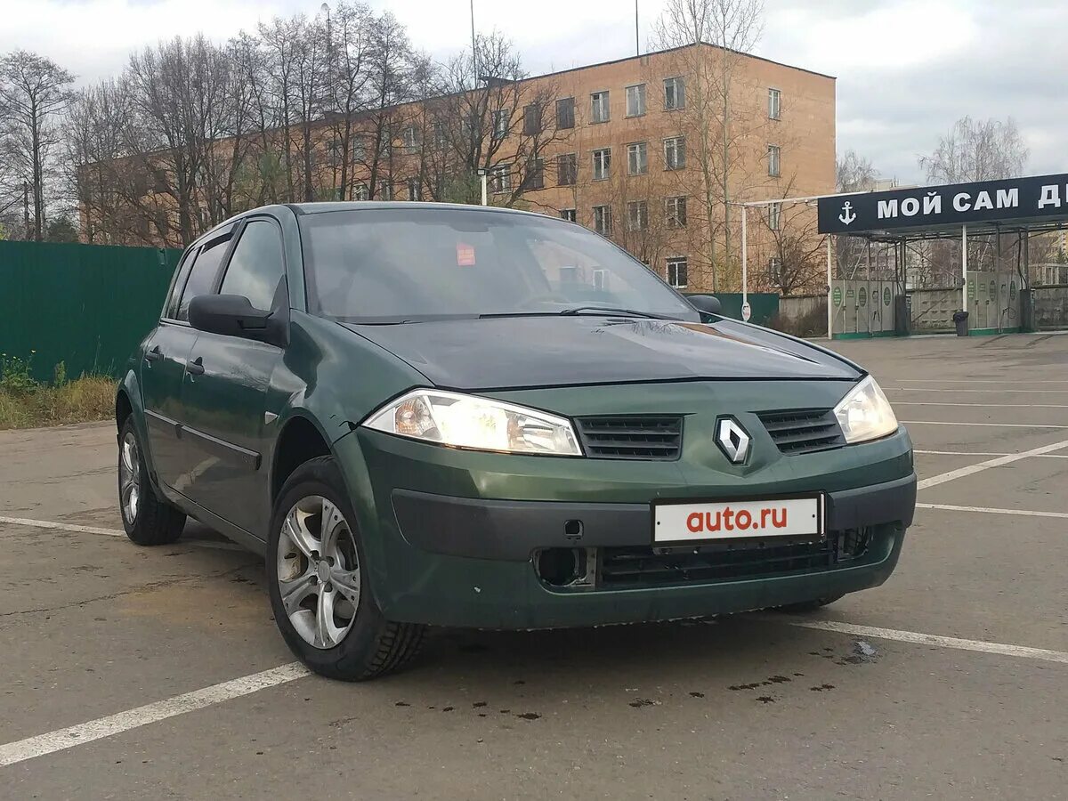 Рено меган 2 2003 год. Рено меган 2 зеленый. Renault megane 2 хэтчбек 2003. Рено меган 2003 хэтчбек. Рено меган 2 хэтчбек 2003.
