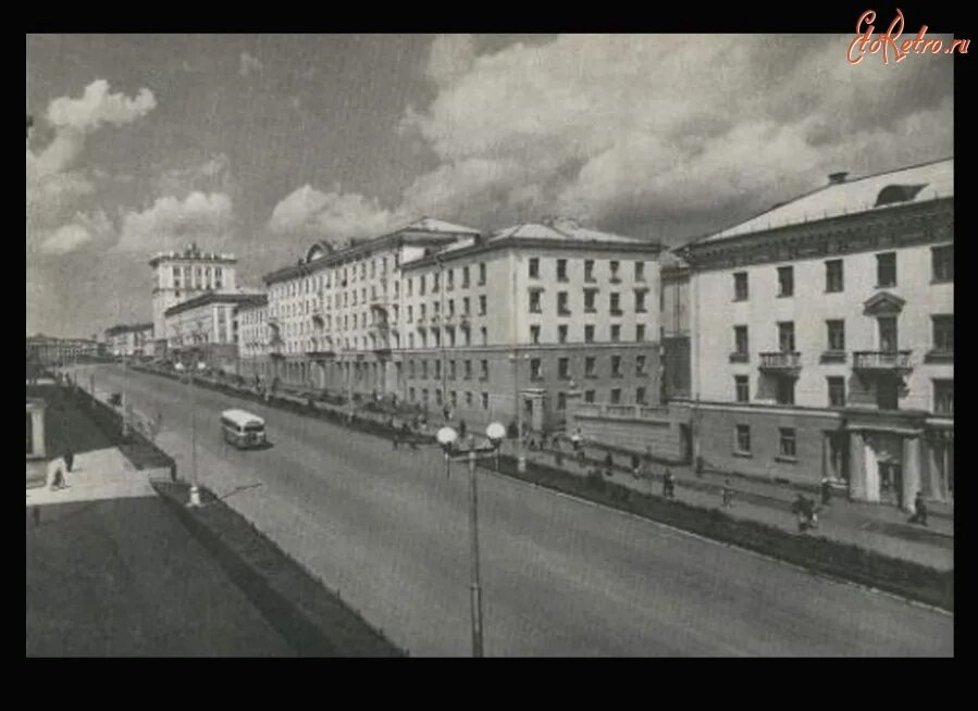 1951 1953. Проспект Сталина Черниковск. История города Черниковск Уфа. Черниковка Уфа улица Первомайская. Уфа Черниковка Восьмиэтажка.