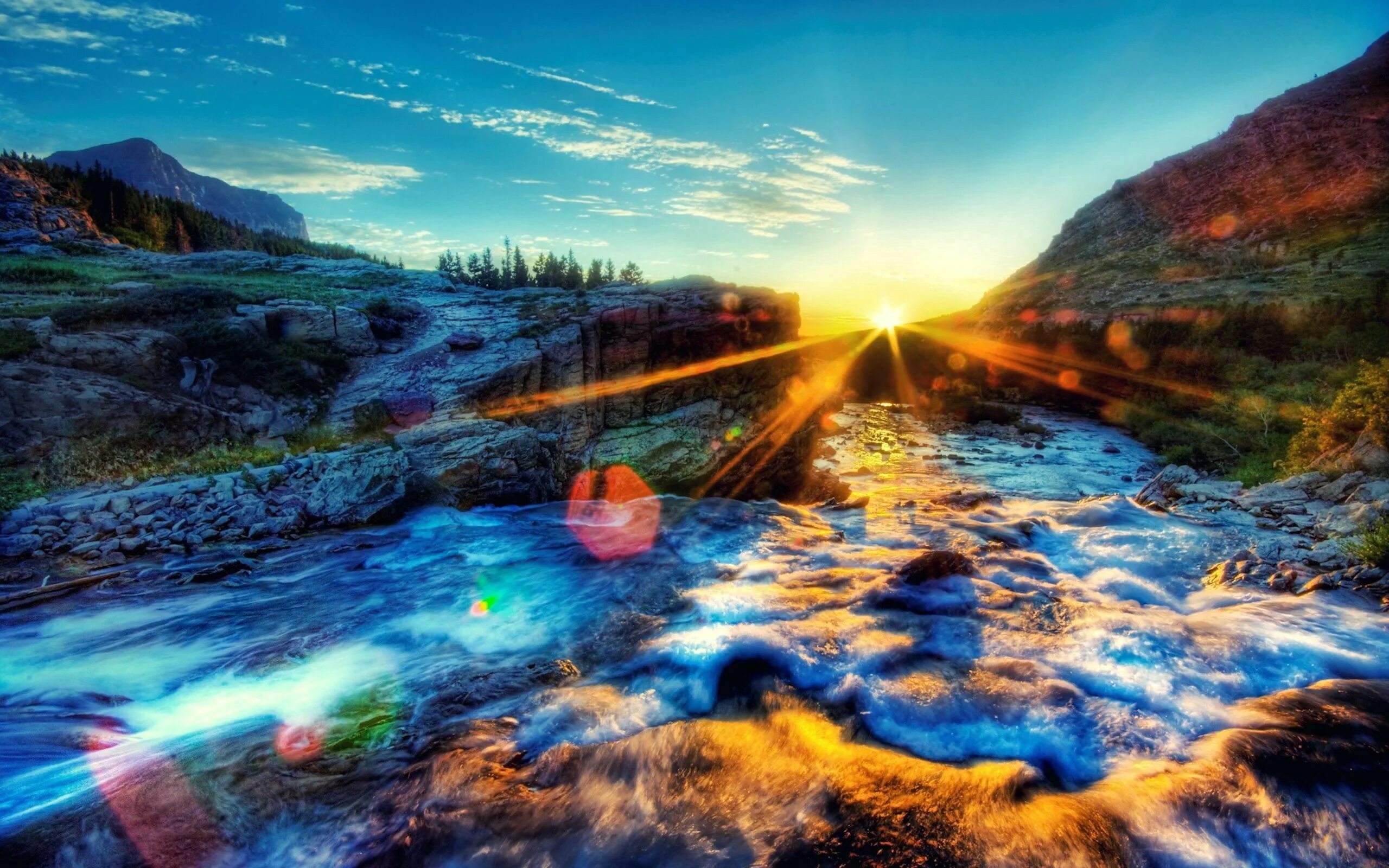 Яркие краски утра. Яркая природа. Река в горах солнце. Горная река солнце. Природа солнце.