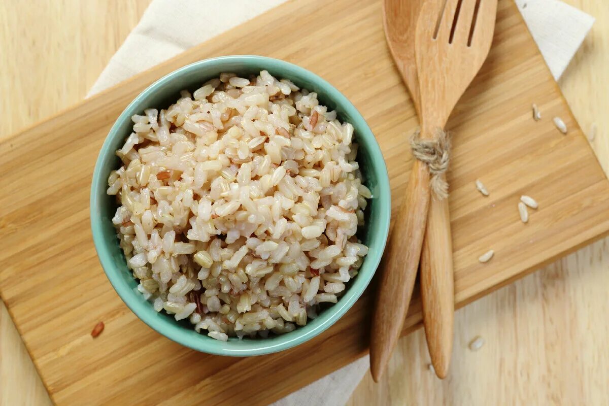 Brown Rice. Бурый рис вареный. Бурый рис отварной. Коричневый рис вареный. Можно есть рис в пост