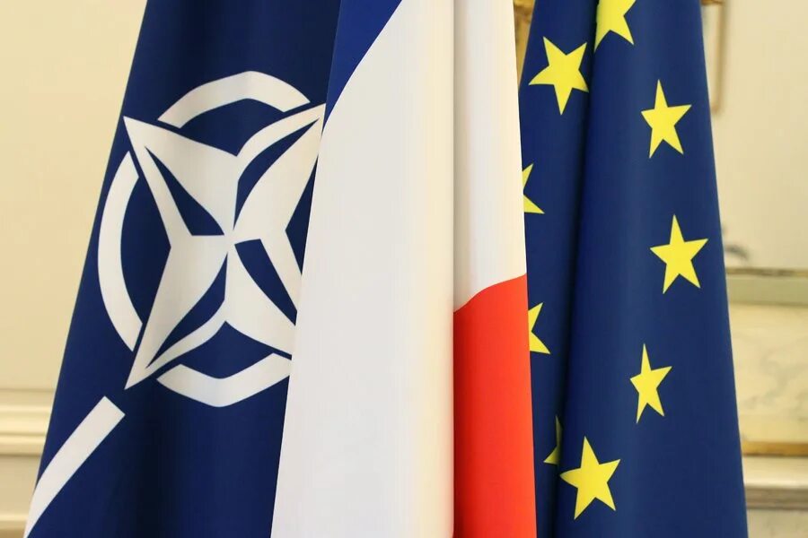 Франция россия нато. Франция ЕС И НАТО. НАТО И Евросоюз. НАТО В 1966. Франция НАТО 1966.
