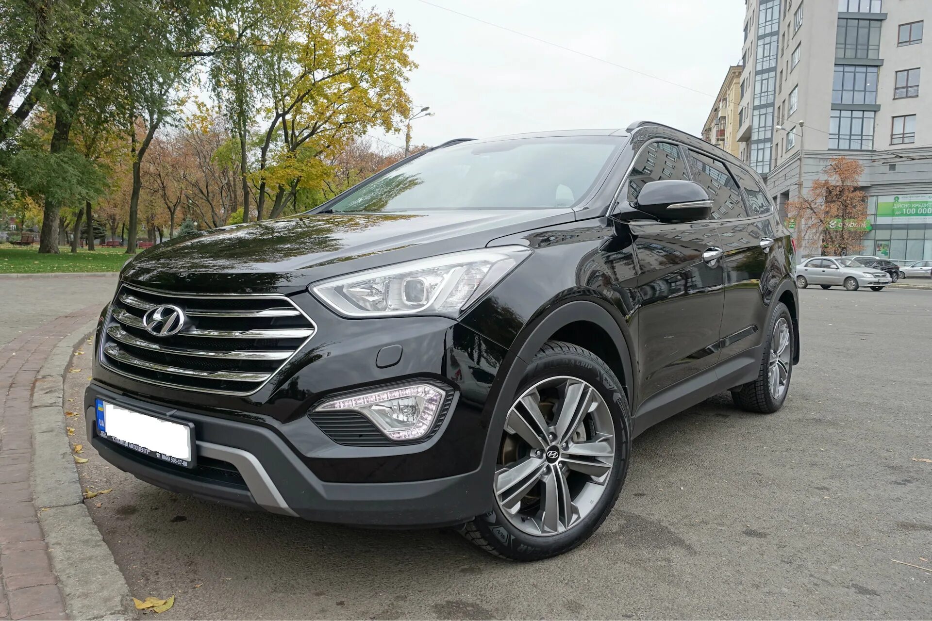 Купить гранд санта фе. Hyundai Santa Fe 2014. Hyundai Grand Santa Fe. Хендай Гранд Санта Фе 2014. Hyundai Grand Santa Fe 2.2.