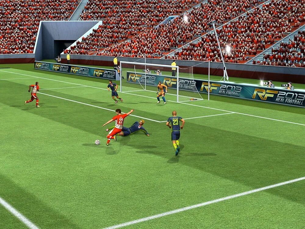 Реал футбол игра. Real Football 2013. Soccer игра футбол. Реал СОККЕР 2013.