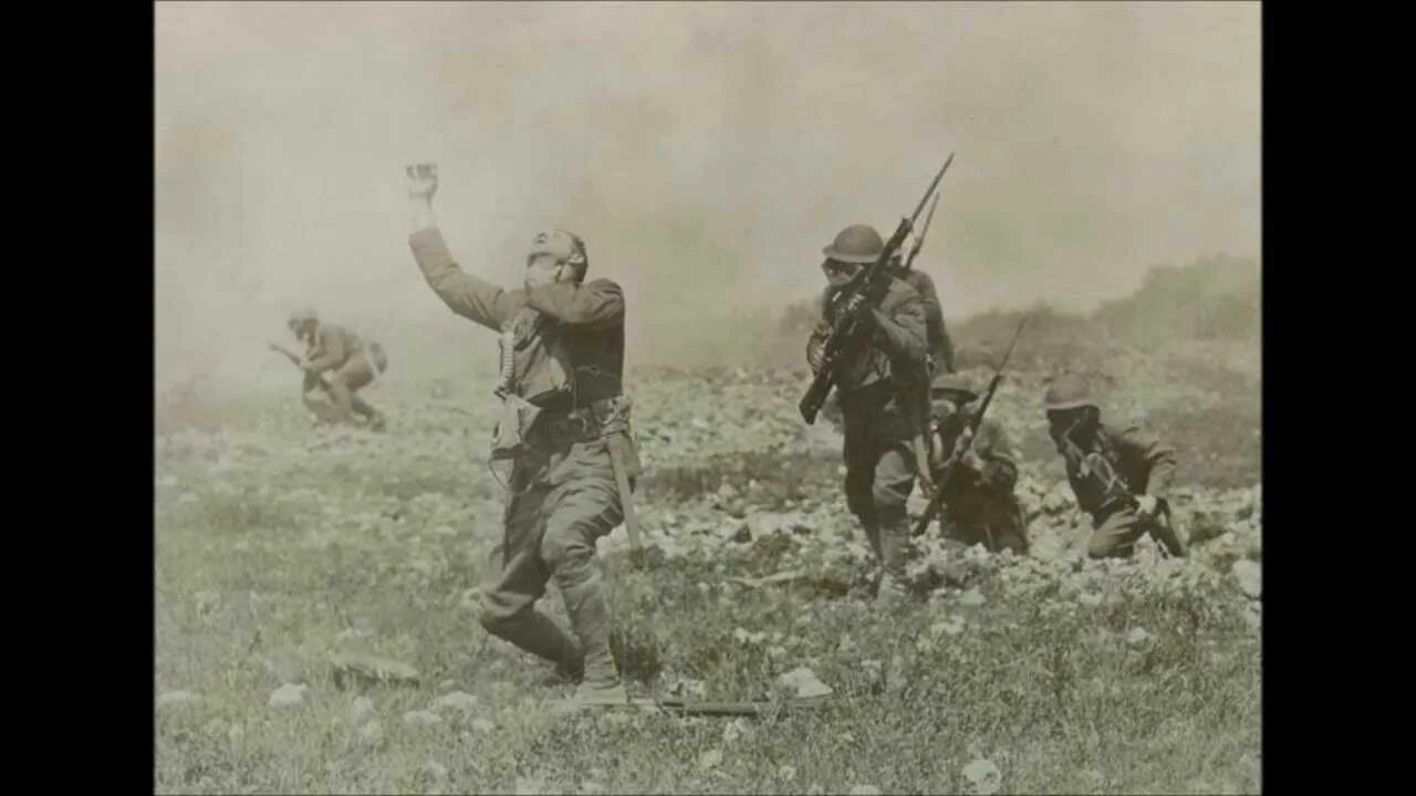 Первое нападение. Атака немецкой пехоты первая мировая.