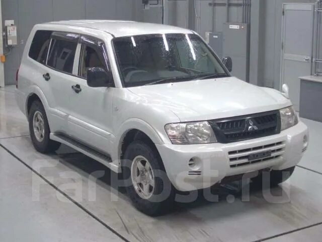 Mitsubishi pajero механика. Mitsubishi pajero 2005 белая. mitsubishi pajero 2005.