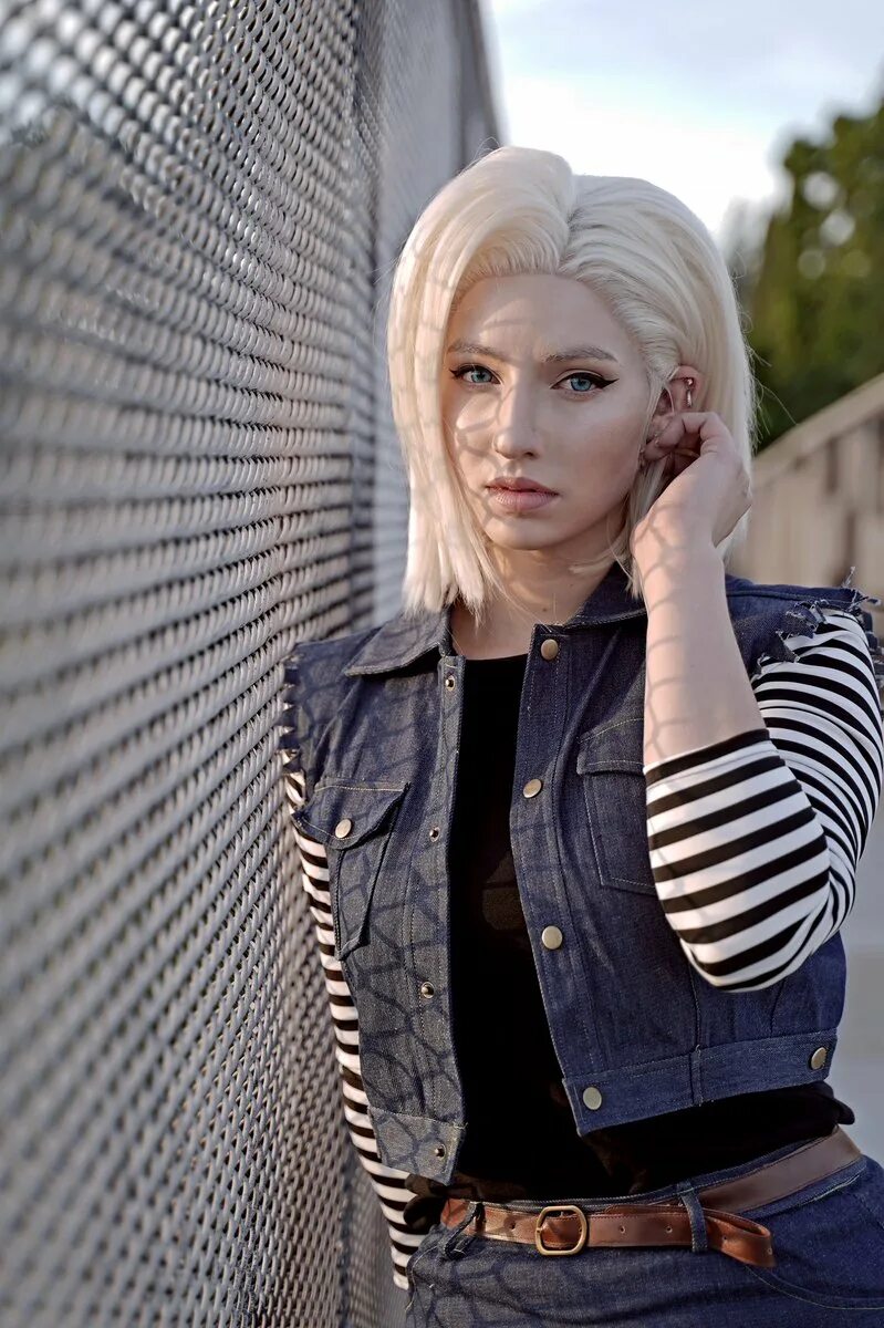 Android 18 Cosplay. Cosplay fans