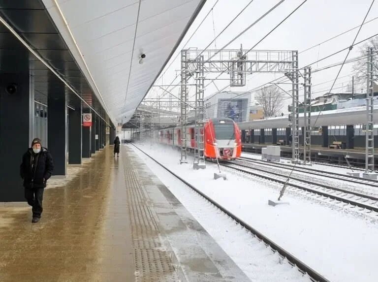 Грузовой электровоз. Подольск (станция мжд). Эр2 курский вокзал. Станция подольск мцд 2. Курский вокзал снегири.