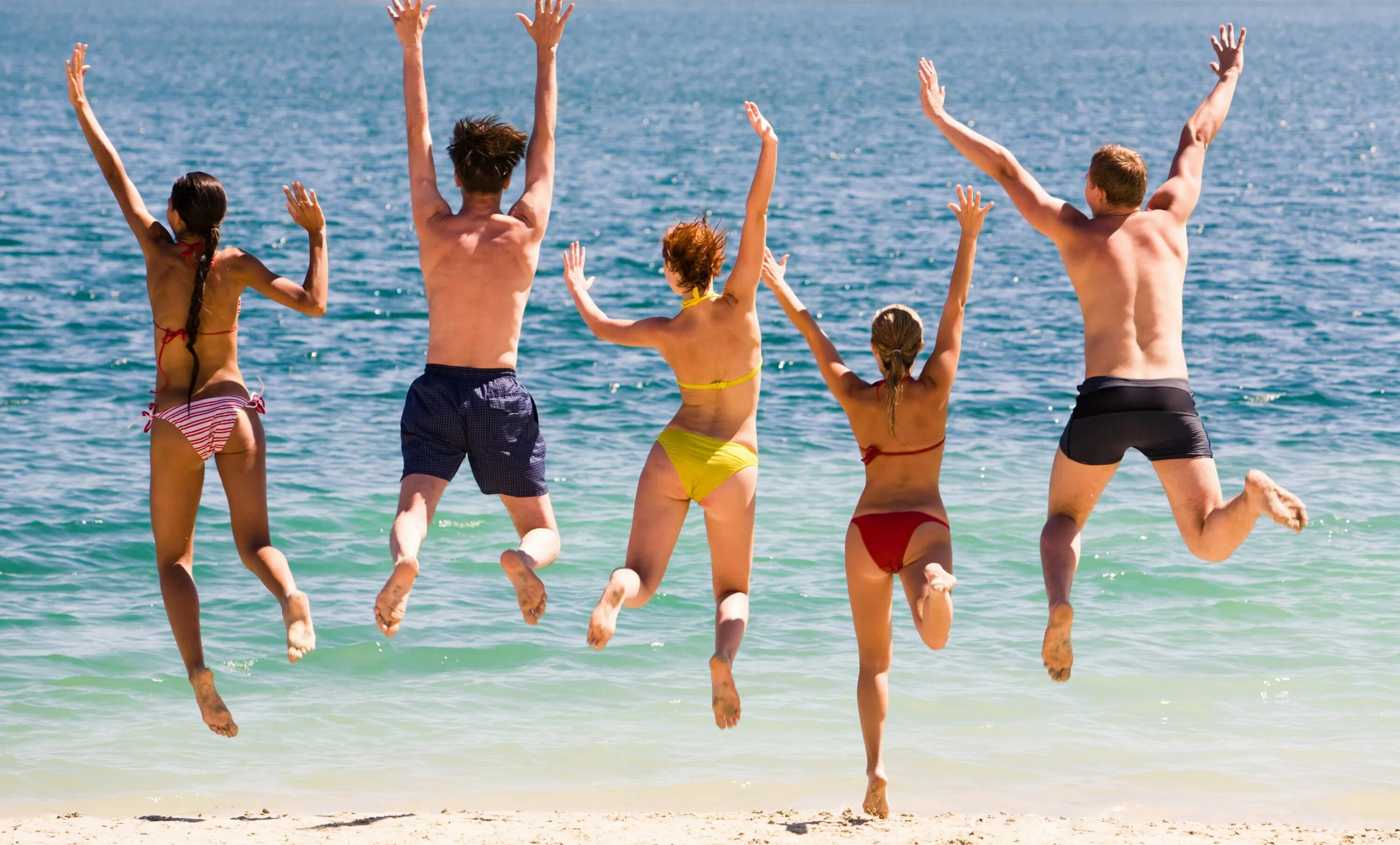 море гиф. тревога на пляже. девушка-море. тревога на пляже. тревога на пляже.