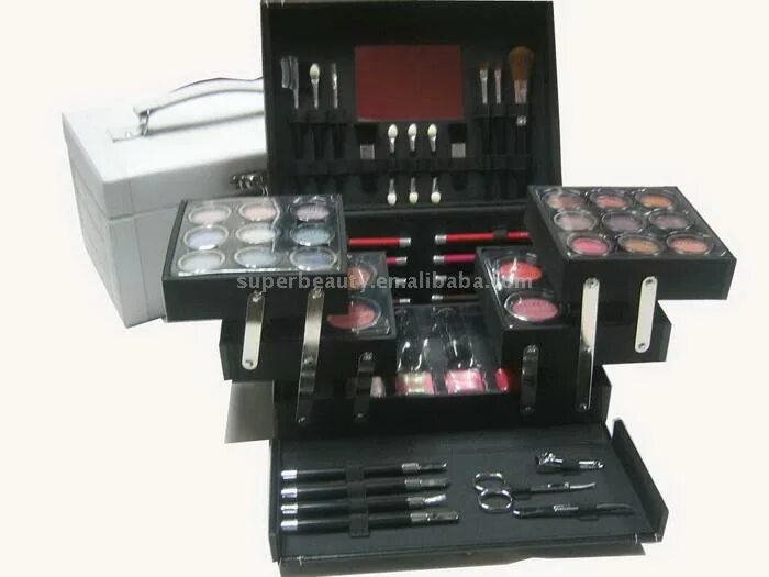 набор косметики тушь тени помада. тональный крем karite. Lasya косметика набор. ванкас. крем для лица фаберлик наборы.