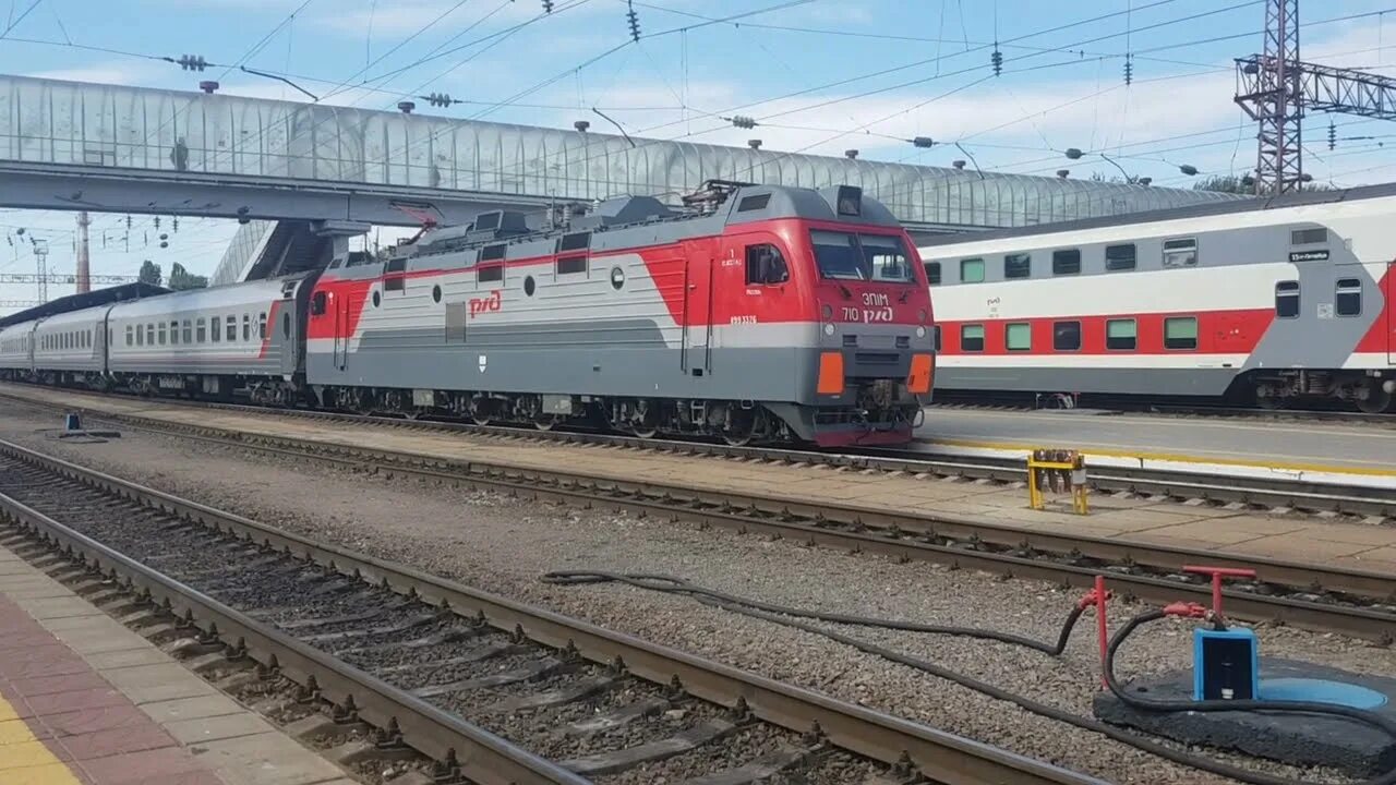 Поезд 206 анапа иркутск. Поезд 206 анапа иркутск. Поезд 205и иркутск анапа станции. Поезд 205 иркутск анапа. Железнодорожная станция сальск.