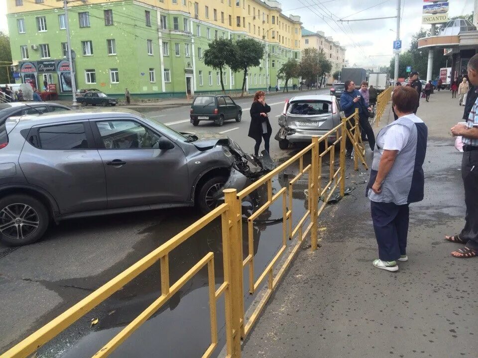 Новости пензы авария. ДТП на Центральном рынке Уфа. Происшествия Пенза сегодня.