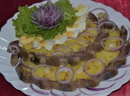 Сельдь с яйцом и луком рецепт