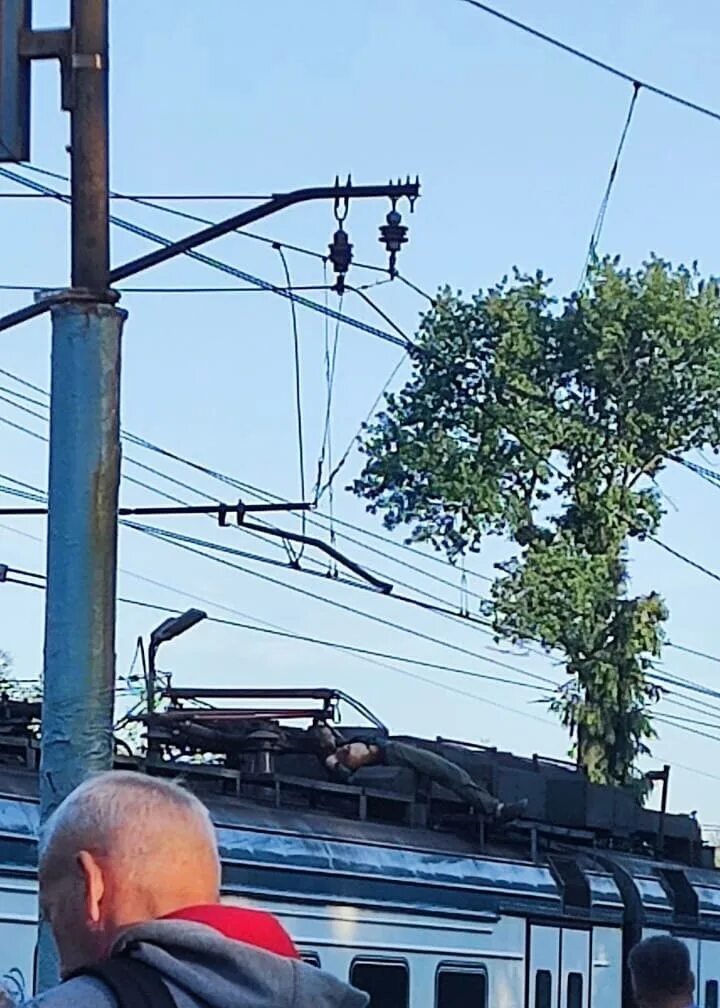 Задержка поезда. Электрички на курском вокзале. Ярославское направление электричек. Станции электричек приозерского направления. Как узнать почему поезд опаздывает.