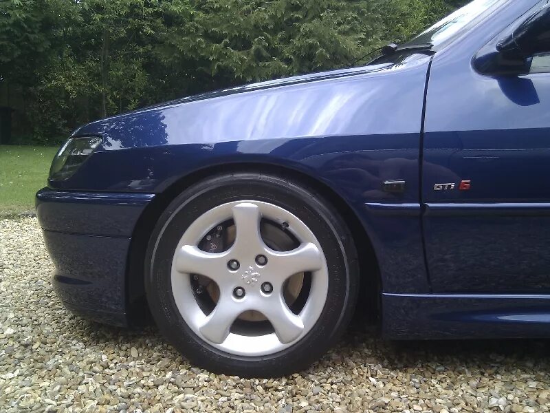 Peugeot 306 sw. Пежо 306 диски. Пежо 306 гти. Пыжик 306 седан. Пежо 306 универсал r15 диски.