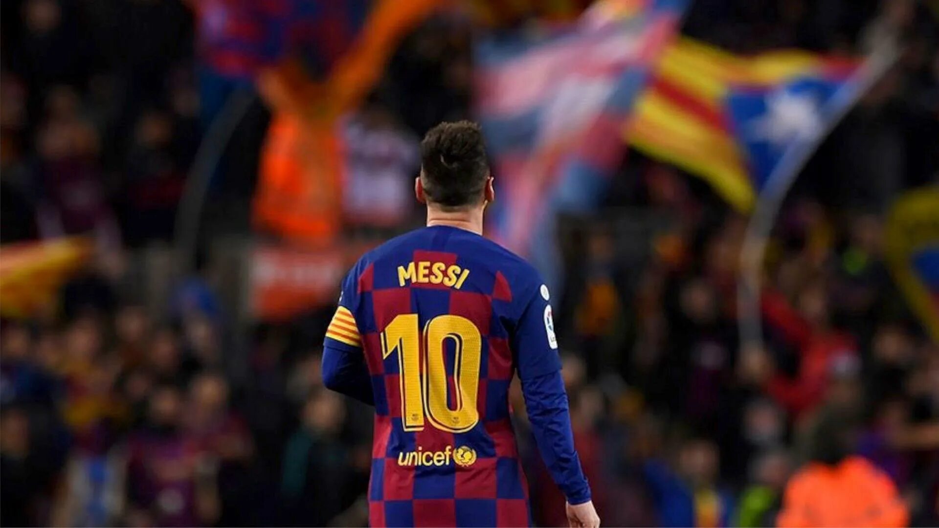 Лионель месси барселона. Левандовский в барселоне. Барселона. Поставь барселону. Хави барселона 2022.